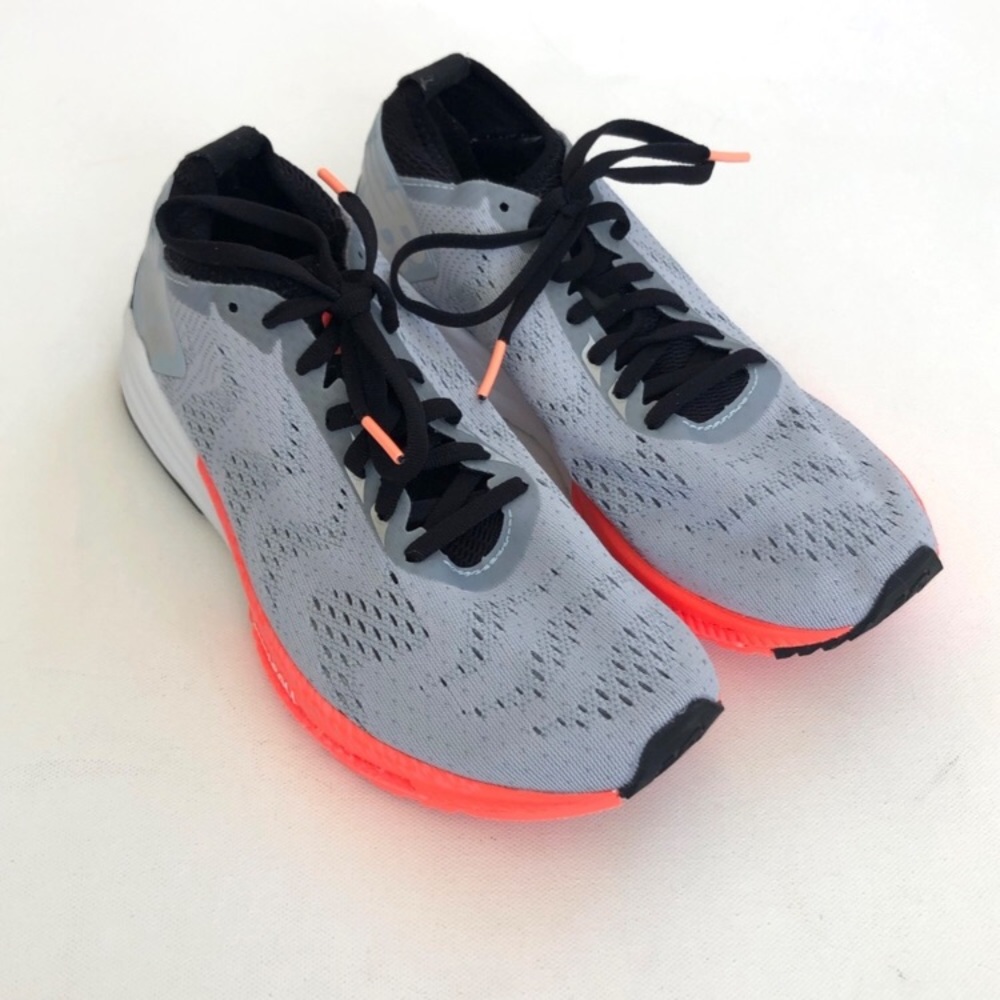 LIKE NEW New balance fuel cell impulse shoes